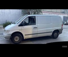 RICAMBI USATI AUTO MERCEDES Vito W638 OM 611LA (75