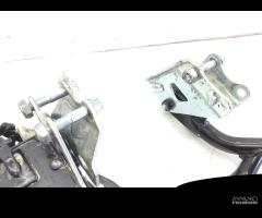 CAVALLETTO CENTRALE E ACCESSORI YAMAHA T-MAX XP 56