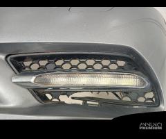 PARAURTI ANTERIORE CENTRALE MERCEDES Classe E W207 - 9