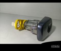 CILINDRETTO PORTIERA RENAULT Kadjar Serie 80601631