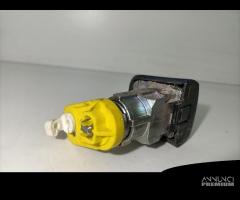 CILINDRETTO PORTIERA RENAULT Kadjar Serie 80601631