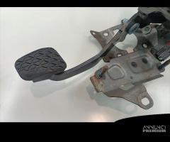 PEDALE FRENO A MANO FORD Fiesta 7Â° Serie 2107407