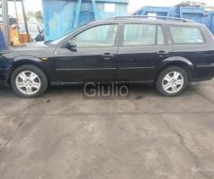 Ford mondeo 2001 ricambi