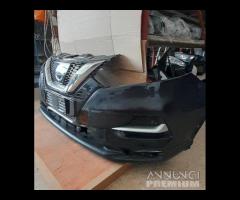 paraurti anteriore nissan Qashqai j11