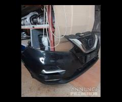 paraurti anteriore nissan Qashqai j11