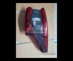 Faro posteriore destro LED nissan Qashqai 2