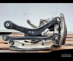 MOZZO POSTERIORE DESTRO AUDI A4 Avant (8W5) 8W0615