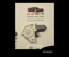 MOTORINO ALZAVETRO POSTERIORE DESTRA MERCEDES Clas