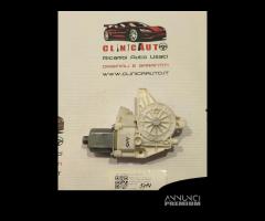 MOTORINO ALZAVETRO POSTERIORE DESTRA MERCEDES Clas - 1