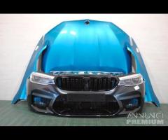 Bmw serie 5 f90 musata con fari led adattivi - 2