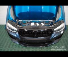 Bmw serie 5 f90 musata con fari led adattivi - 10