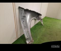 PARAFANGO ANTERIORE SINISTRO JAGUAR XF Serie C2Z20