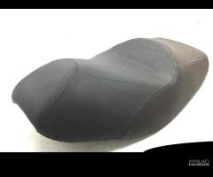 SELLA SADDLE CON PICCOLO STRAPPO SU FODERA PIAGGIO - 1