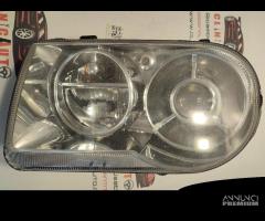 FARO ANTERIORE SINISTRO CHRYSLER 300 C Berlina 048 - 6