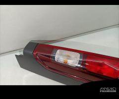 STOP FANALE POSTERIORE SINISTRO RENAULT Trafic Ser