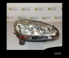 FARO ANTERIORE DESTRO PEUGEOT 208 Serie (12\u003e19)