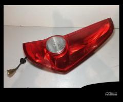 STOP FANALE POSTERIORE DESTRO OPEL Agila B (08\u003e)