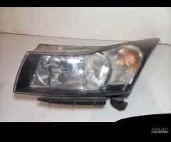 FARO ANTERIORE SINISTRO CHEVROLET Cruze Berlina (0