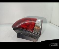 STOP FANALE POSTERIORE DESTRO VOLKSWAGEN Touareg 1 - 4