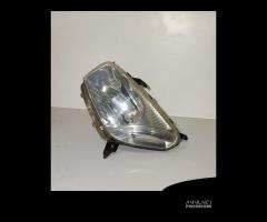 FARO ANTERIORE SINISTRO TOYOTA Rav4 3Â° Serie (03\u003e