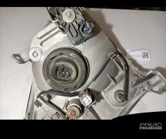 FARO ANTERIORE SINISTRO TOYOTA Land Cruiser 3Â° Se - 6