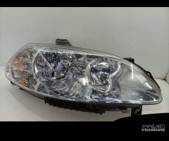 FARO ANTERIORE DESTRO FIAT Croma 2Â° Serie 5180126 - 1