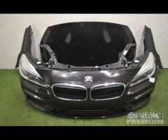 Bmw 2' f46 musata faro paraurti radiatori cofano