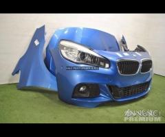 Bmw 2' f46 musata m-sport cofano paraurti faro