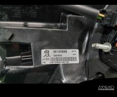 STOP FANALE POSTERIORE SINISTRO PEUGEOT 5008 (2017 - 5