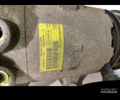 COMPRESSORE A/C FORD Fiesta 6Â° Serie Restyling AV