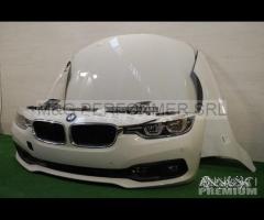 BMW Serie 3 F30 LCI F31 Muso Cofano Faro Paraurti