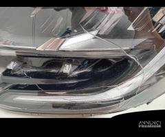 FARO ANTERIORE SINISTRO RENAULT Captur Serie 26060 - 7