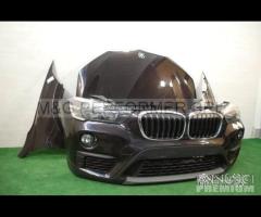 BMW X1 F48 Musata Parafango Faro Cofano Paraurti