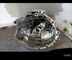 CAMBIO MANUALE COMPLETO AUDI A4 Berlina Diesel 200