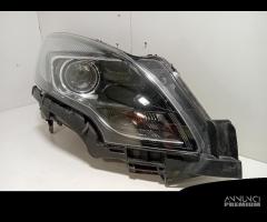 FARO ANTERIORE DESTRO OPEL Zafira B 2Â° Serie 3900 - 4