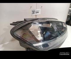 FARO ANTERIORE DESTRO VOLKSWAGEN Golf 7 Berlina 5G - 3