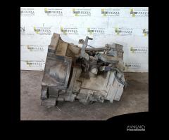 CAMBIO MANUALE COMPLETO VOLKSWAGEN Jetta Serie A5 - 4