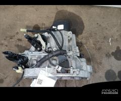 CAMBIO MANUALE COMPLETO DACIA Duster 1Â° Serie 320 - 2