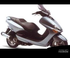 CARENA SCUDO ANTERIORE YAMAHA MAJESTY YP 125 1998 - 11