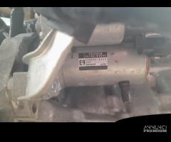 MOTORE COMPLETO TOYOTA Yaris Serie 2NRFKE 111 CV 8 - 8