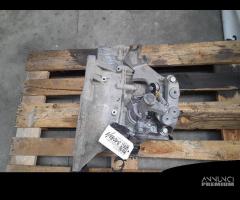 CAMBIO MANUALE COMPLETO OPEL Insignia Berlina MANU