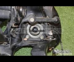 Mozzo fusello bracci post. Dx BMW 2 F45 | 2381