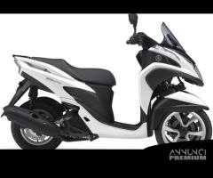 CORPO FARFALLATO CON SENSORI YAMAHA MW TRICITY 125 - 9