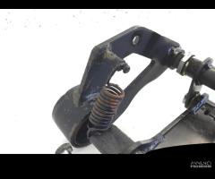 STAFFA SUPPORTO MOTORE PIAGGIO MP3 ERL IBRIDO 300