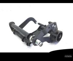 STAFFA SUPPORTO MOTORE PIAGGIO MP3 ERL IBRIDO 300