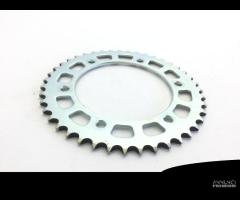 CORONA RUOTA POSTERIORE A 43 DENTI HONDA CBR RR FI