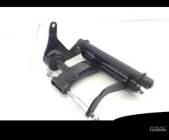 STAFFA SUPPORTO MOTORE PIAGGIO VESPA GTS SUPER IE - 1