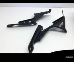 COPPIA SUPPORTI STAFFE PARABREZZA YAMAHA T-MAX XP