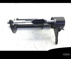 STAFFA SUPPORTO MOTORE E MOLLA PIAGGIO VESPA GTS S - 7