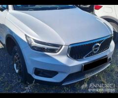 VOLVO XC40 Muso musata frontale completo 729